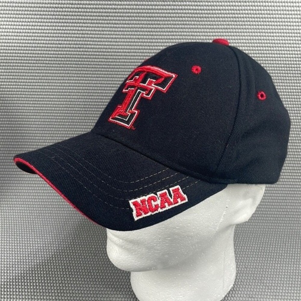 NCAA Texas Tech Red Raiders Zephyr Adjustable Baseball Hat Black Red